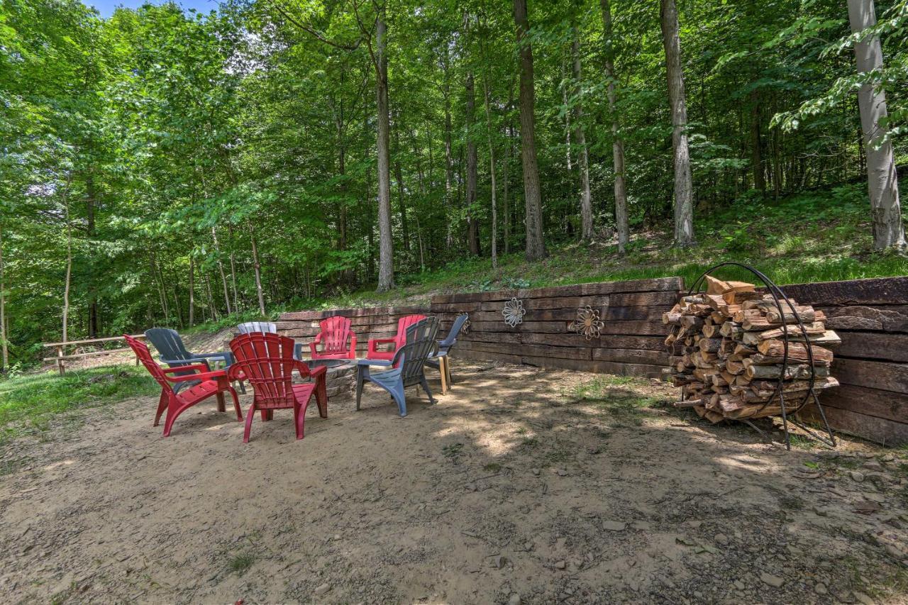 Butler Cabin On 19 Acres With Hot Tub And Fire Pit! ภายนอก รูปภาพ